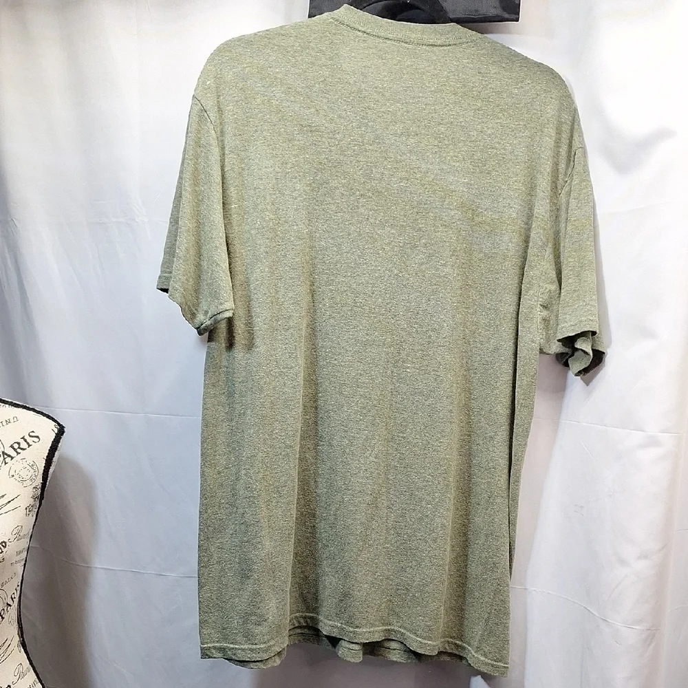 Green Short Sleeve Tee Vintage Flag Design - Picture 4 of 4
